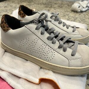 P448 Gray and White Leather Sneakers with leopard accent size 40